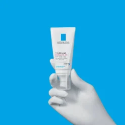 LA ROCHE-POSAY La Roche Posay Toleriane Rosaliac Ar Spf30 Anti-redness Moisturizer 40ml 1.35fl.oz -Sesderma LA ROCHE-POSAY Sales LySkin La roche posay toleriane rosaliac ar SPF30 anti redness moisturizer 40ml 1.35fl.oz LRP00064 1 1